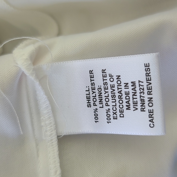 NWT ELLE sleeveless shear overlay floral dress with spring colored flowe… - Picture 8 of 9